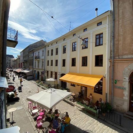 Homelike Apartment Lviv Exteriör bild