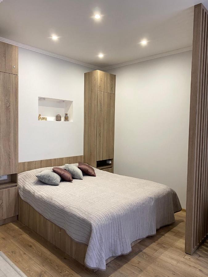 Homelike Apartment Lviv Exteriör bild